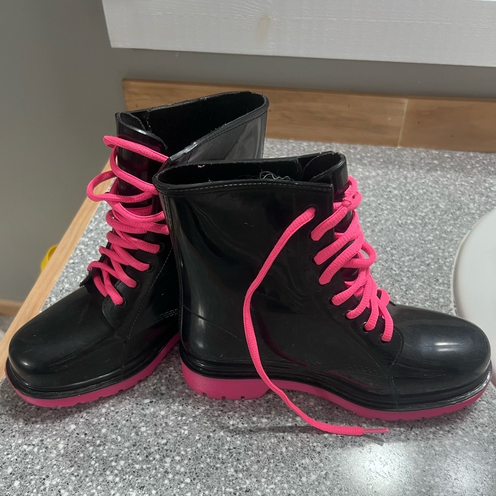 Girls rubber boots